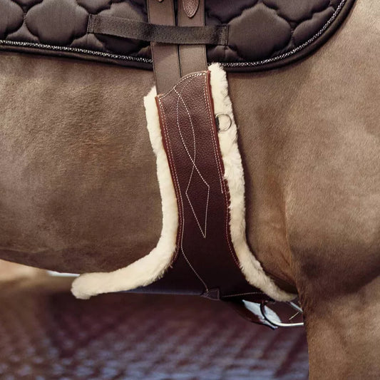 CWD Belly guard girth with removable artificial sheepskin lining